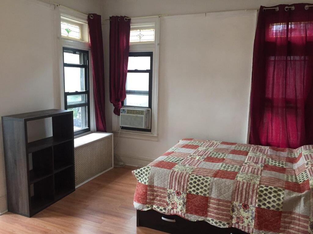 Two Bedroom Apartment In Queens New York Bagian luar foto